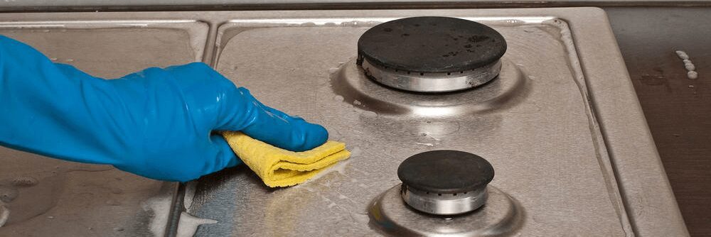 Planning the Final Clean for Your Old Home